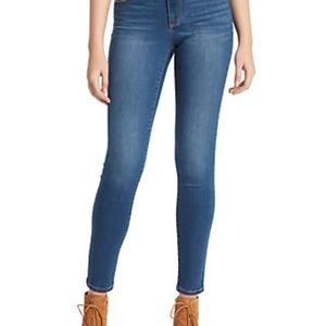 Jessica Simpson Kiss Me Super Skinny Jeans